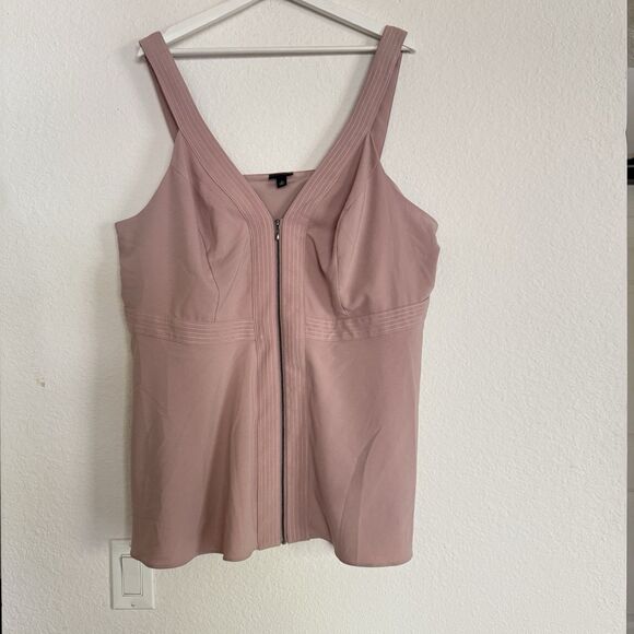 Torrid Summer Top Plus Size 3X Dust Of Roses Fawn Crepe Zip Front Peplum - Picture 2 of 10